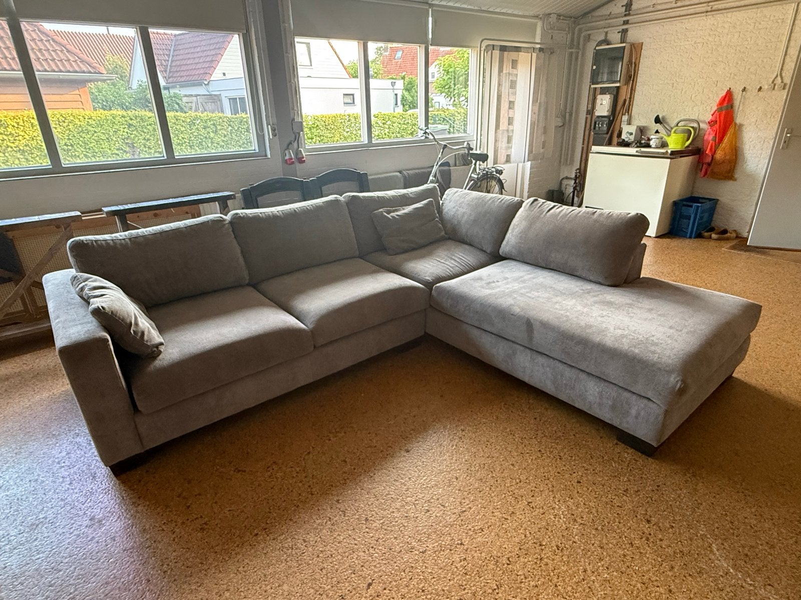 Grijze ribcord hoekbank 280x100 cm, Huis en Inrichting, Ophalen, 250 tot 300 cm, Gebruikt, Hoekbank