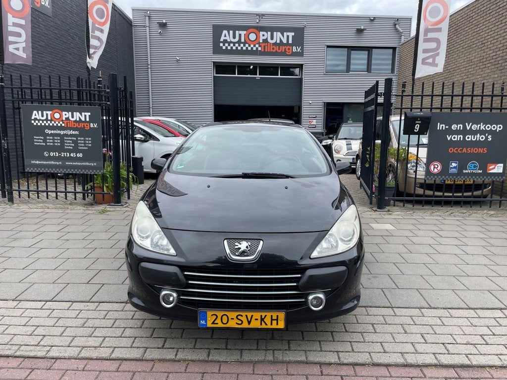 Peugeot 307 CC 2.0-16V 3e Eigenaar! Airco Navi PDC NAP APK, Auto's, Peugeot, Voorwielaandrijving, Gebruikt, 4 cilinders, Cabriolet