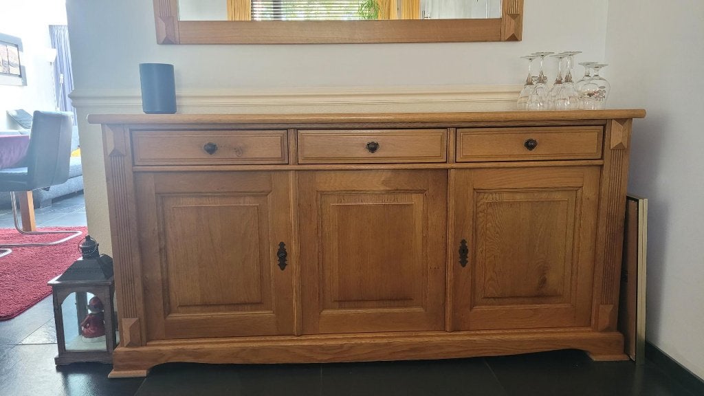 Mooi Dressoir eiken met 3 deuren en 3 lade,s, Hoogte 90 cm, Met lade(s), 150 tot 200 cm, Eikenhout