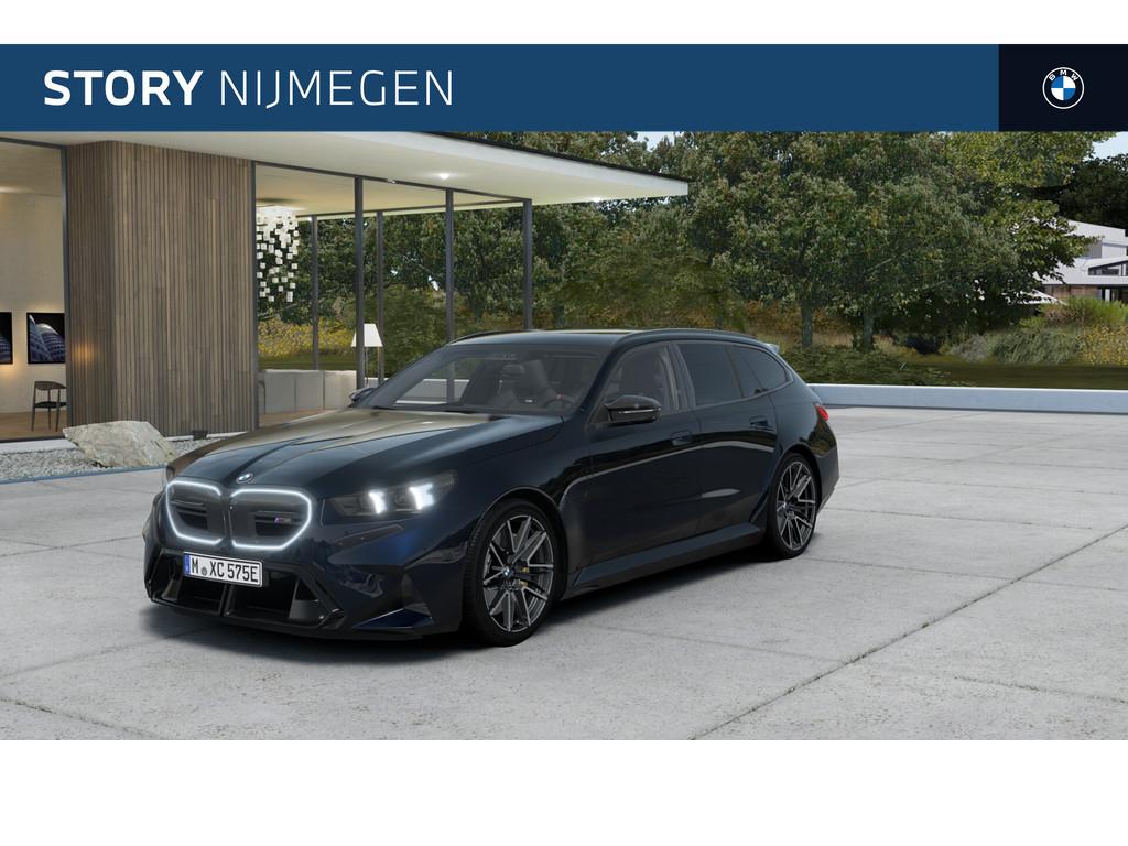 BMW 5 Serie Touring M5 Automaat / M Drive Professional / Pan, Auto's, Zwart, Leder, Hybride Elektrisch/Benzine, 2455 kg