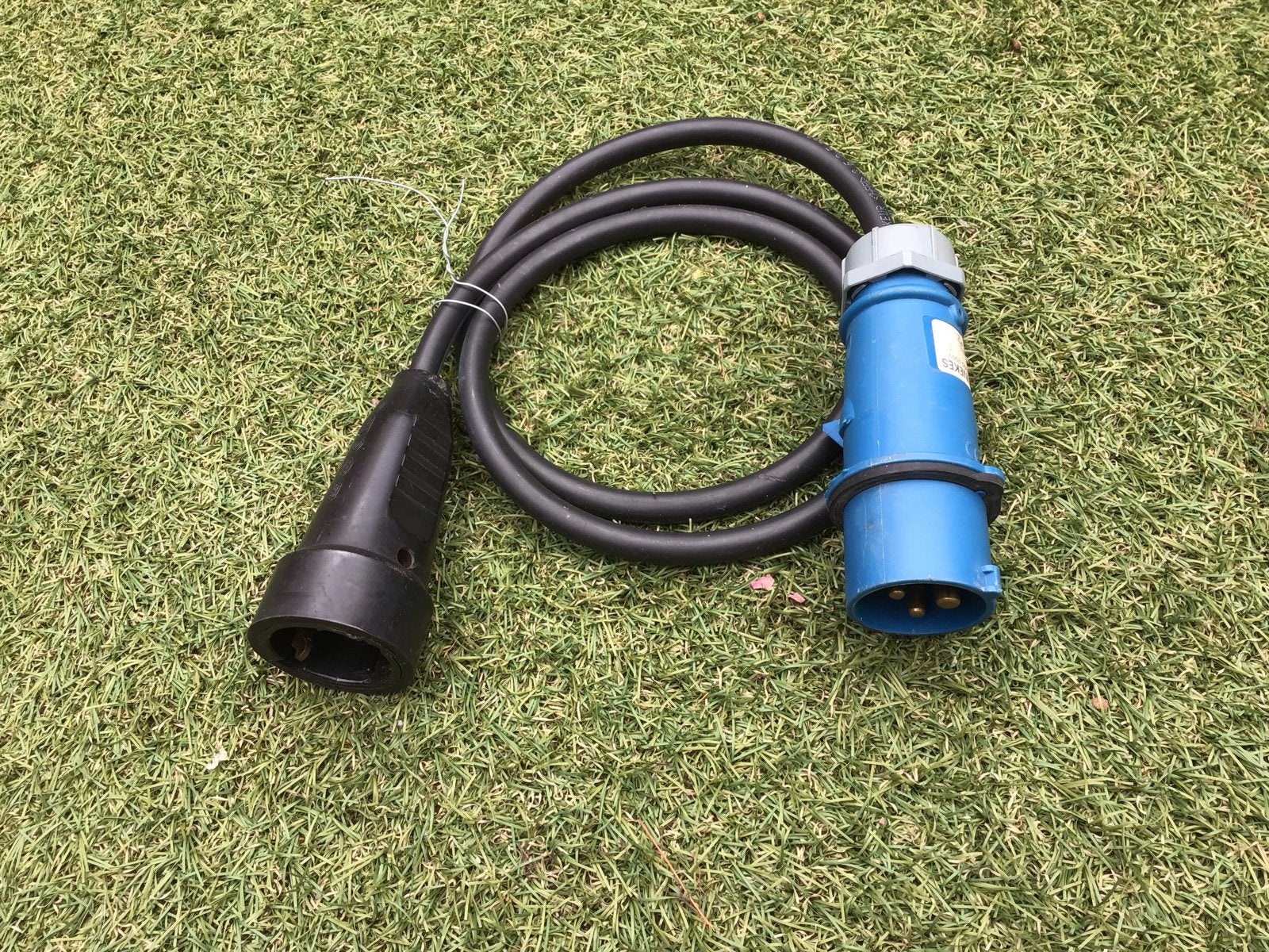 Camping verloopstekker CEE naar Schuko, Ophalen, Gebruikt