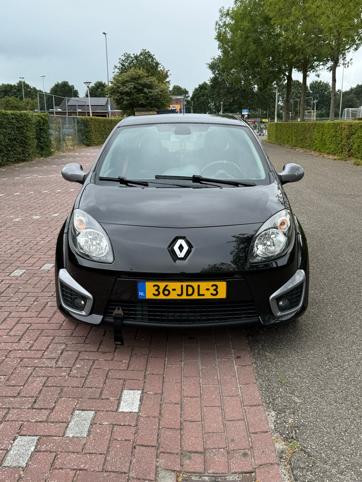 Renault Twingo 1.6 16V RS 2009 Zwart, Auto's, Voorwielaandrijving, Twingo, 40 €/maand, Zwart