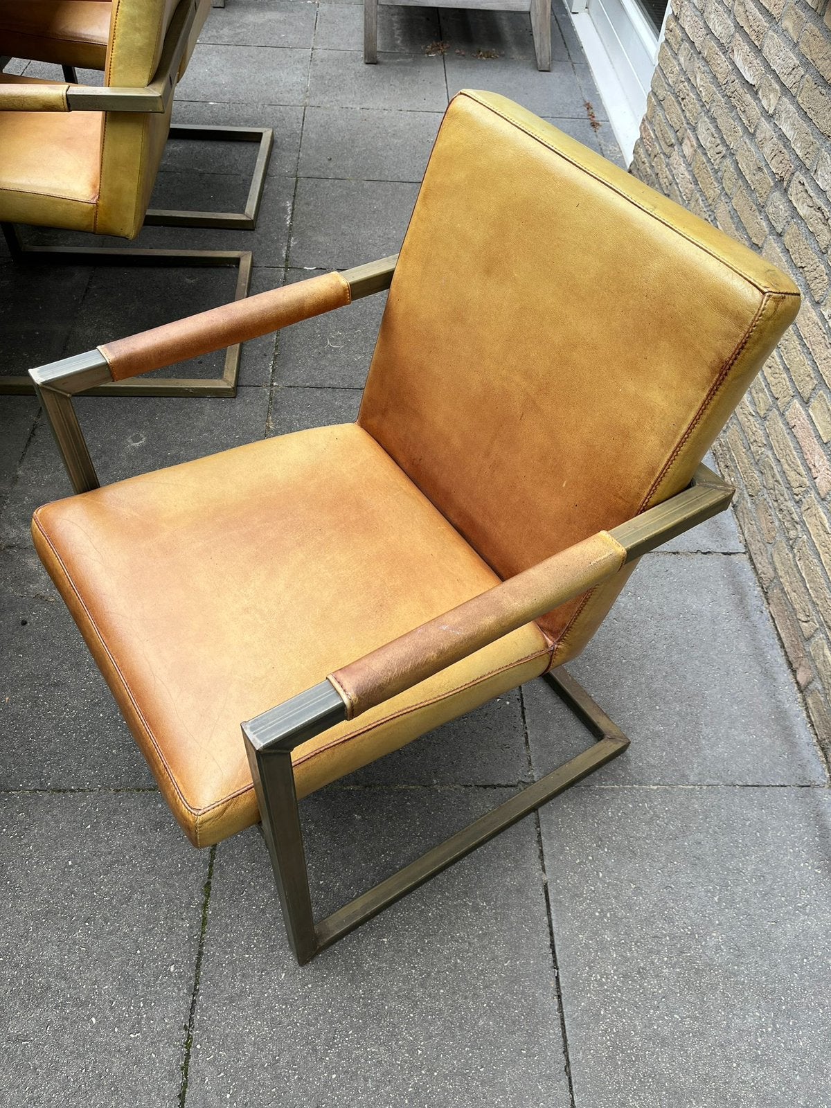 Leren  industriële Eetkamerstoelen 3x (Goossens) – Cognac, Huis en Inrichting, Fauteuils, Ophalen, Gebruikt, 50 tot 75 cm, Leer