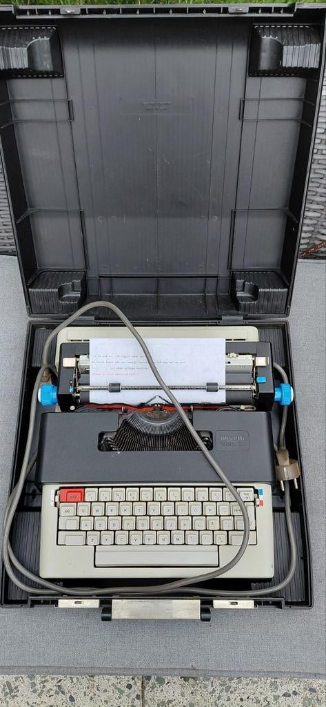 Olivetti lettera 36 electrische typemachine, Diversen, Typemachines, Ophalen