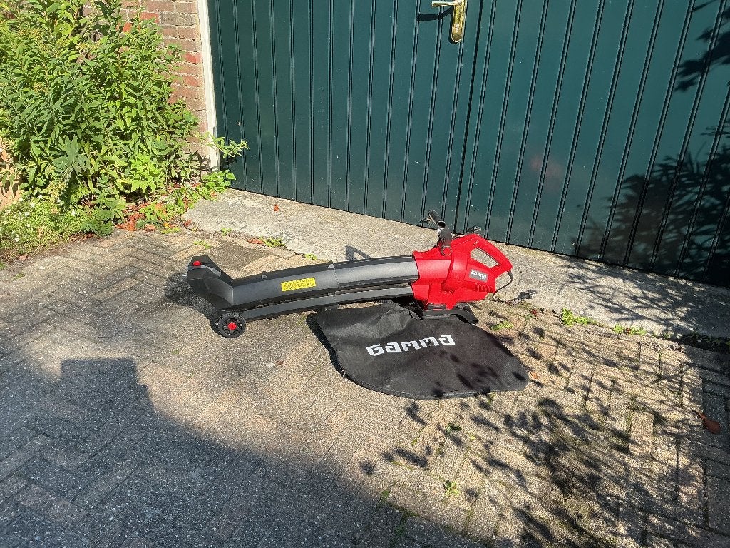 Zo goed als nieuwe Gamma bladblazer, Ophalen, Ruggedragen, Zo goed als nieuw, Met opvangzak