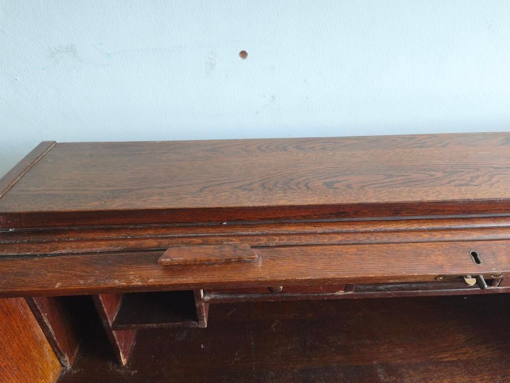 Antiek bureau  gratis, Ophalen of Verzenden