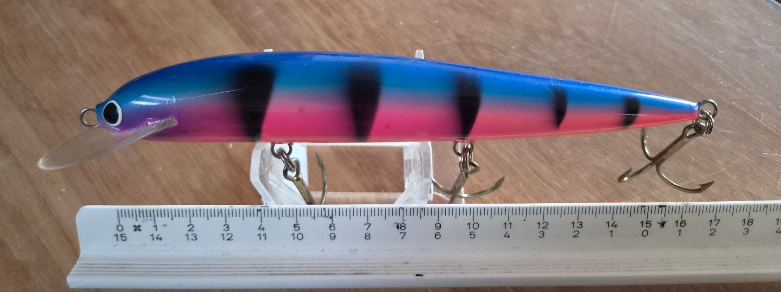 Karikko 17/18 cm snoekbaars snoek plug Finland Kunstaas, Ophalen of Verzenden, Zo goed als nieuw, Overige typen