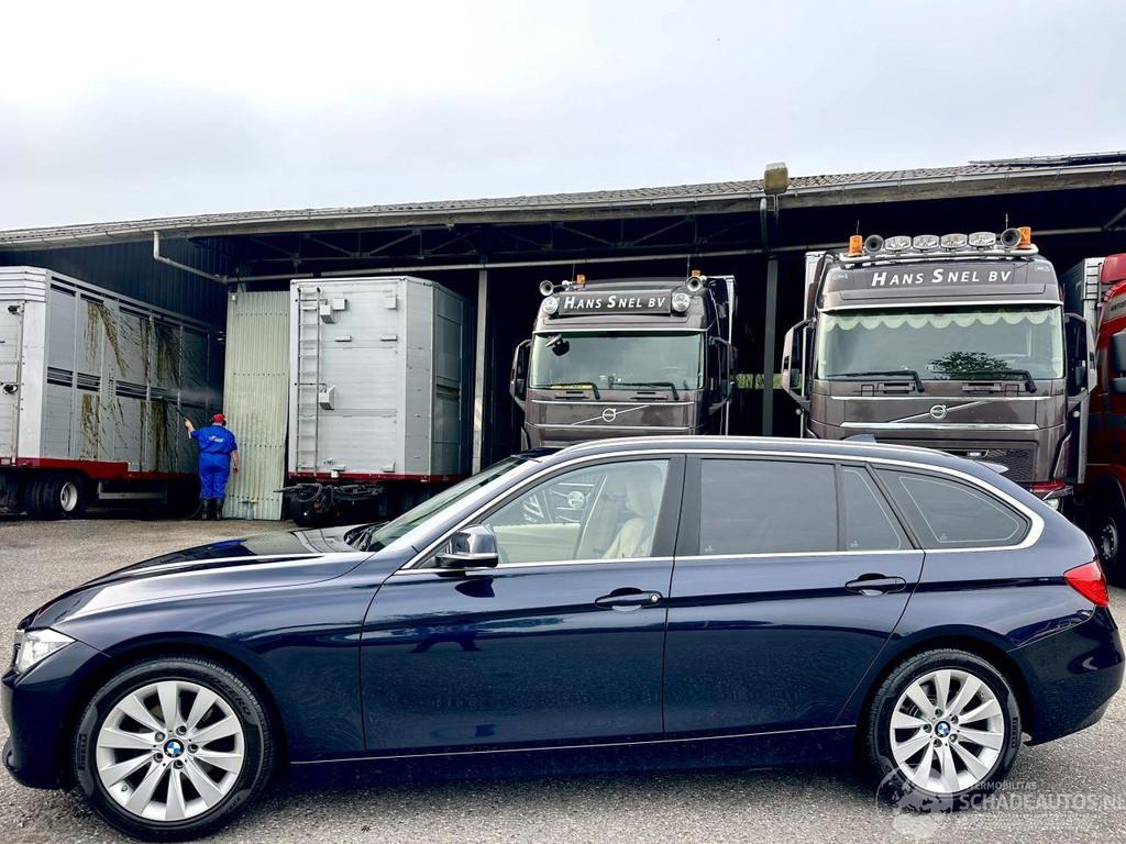 BMW 3 Serie Touring 320i 184pk 8-traps aut High Executive -, Automaat, Blauw, Stationwagon, Benzine