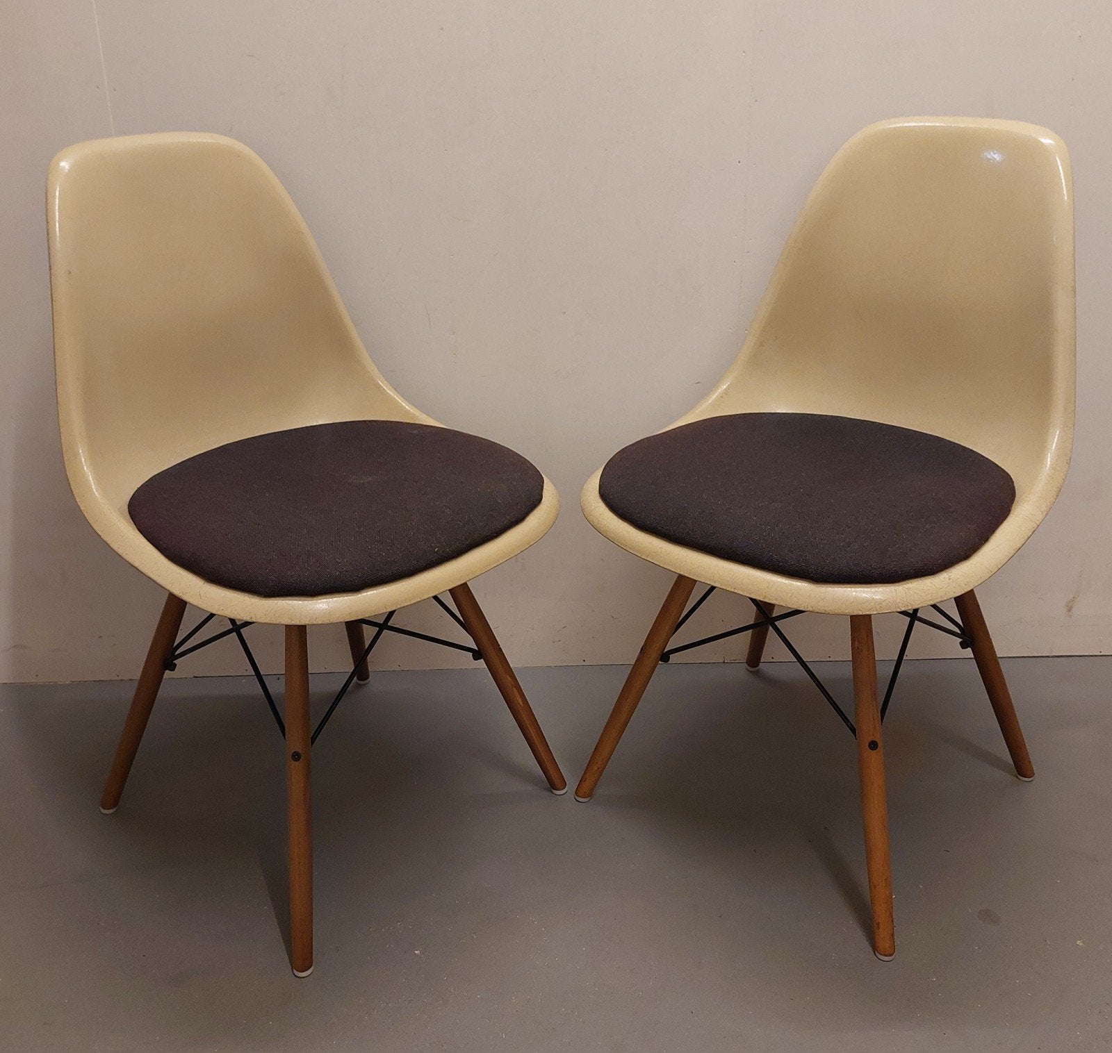 Eames Miller sidechair  (2 stuks), Antiek en Kunst, Ophalen of Verzenden
