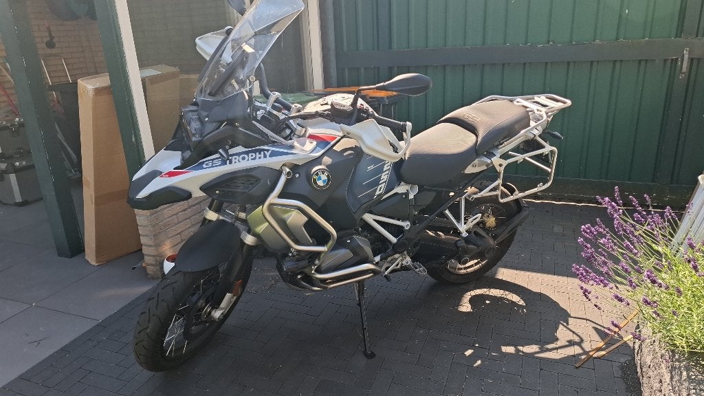 R 1250 GS Adventure, bj 12-2024, Handvatverwarming, 2 cilinders, Occasion, Motorrijbewijs A