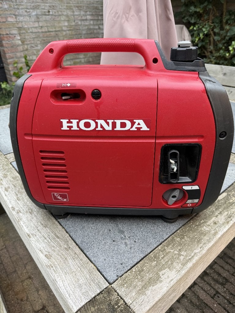 Honda Aggregaat EU 22I weinig draai uren. (ASPEN), Ophalen, Zo goed als nieuw, Minder dan 5 kVA, Benzine