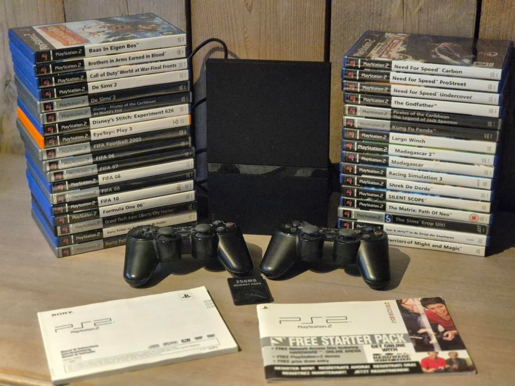 PlayStation 2 Slim met 2 controllers en 30+ games, Spelcomputers en Games, Games | Sony PlayStation 2, Gebruikt, Overige genres