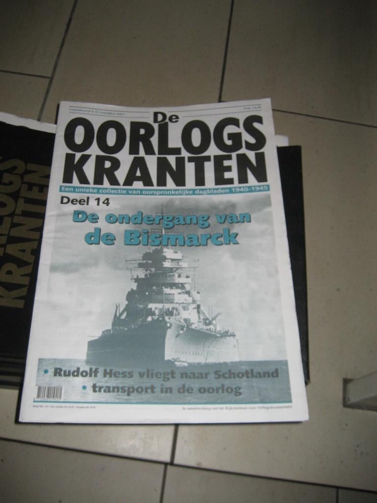 Oorlogskranten verzameling 5x luxe map, Boeken, Ophalen of Verzenden, 20e eeuw of later, Zo goed als nieuw