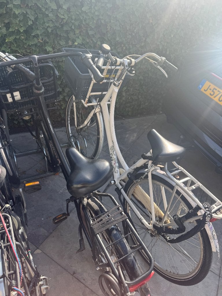 2 gemengde fietsen in goede staat, Fietsen en Brommers, Fietsen | Dames | Damesfietsen, Ophalen, Gebruikt, Schijfrem, Overige merken