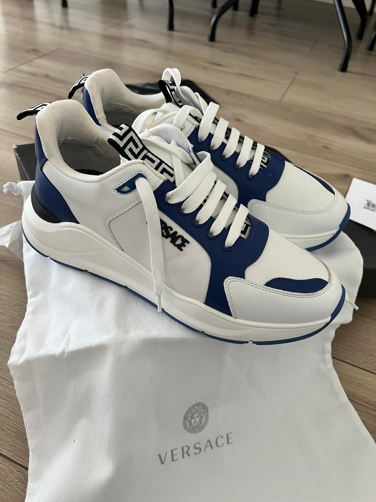 Originele Versace schoenen te koop – maat 43, Overige kleuren, Nieuw, Ophalen of Verzenden, Sneakers of Gympen