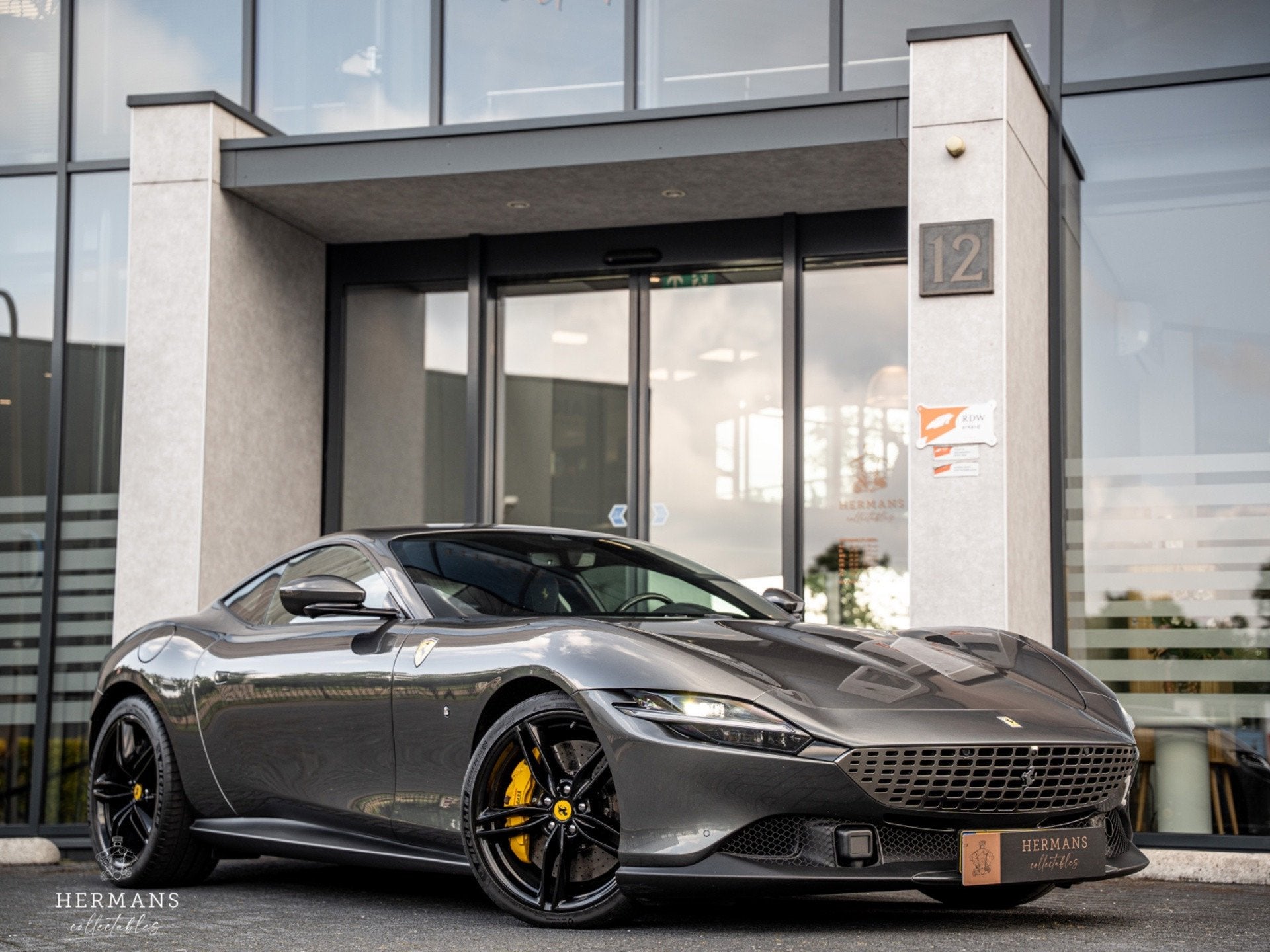 Ferrari Roma 3.9 V8 HELE / Warranty / Passenger / JBL / Carb, Auto's, Ferrari, Achterwielaandrijving, Gebruikt, 4 stoelen, Roma