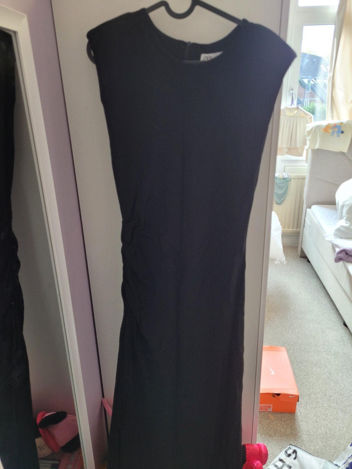 Zara jurk maat L - Zwart, elegant en comfortabel, Kleding | Dames, Maat 42/44 (L), Ophalen of Verzenden, Gedragen, Zara