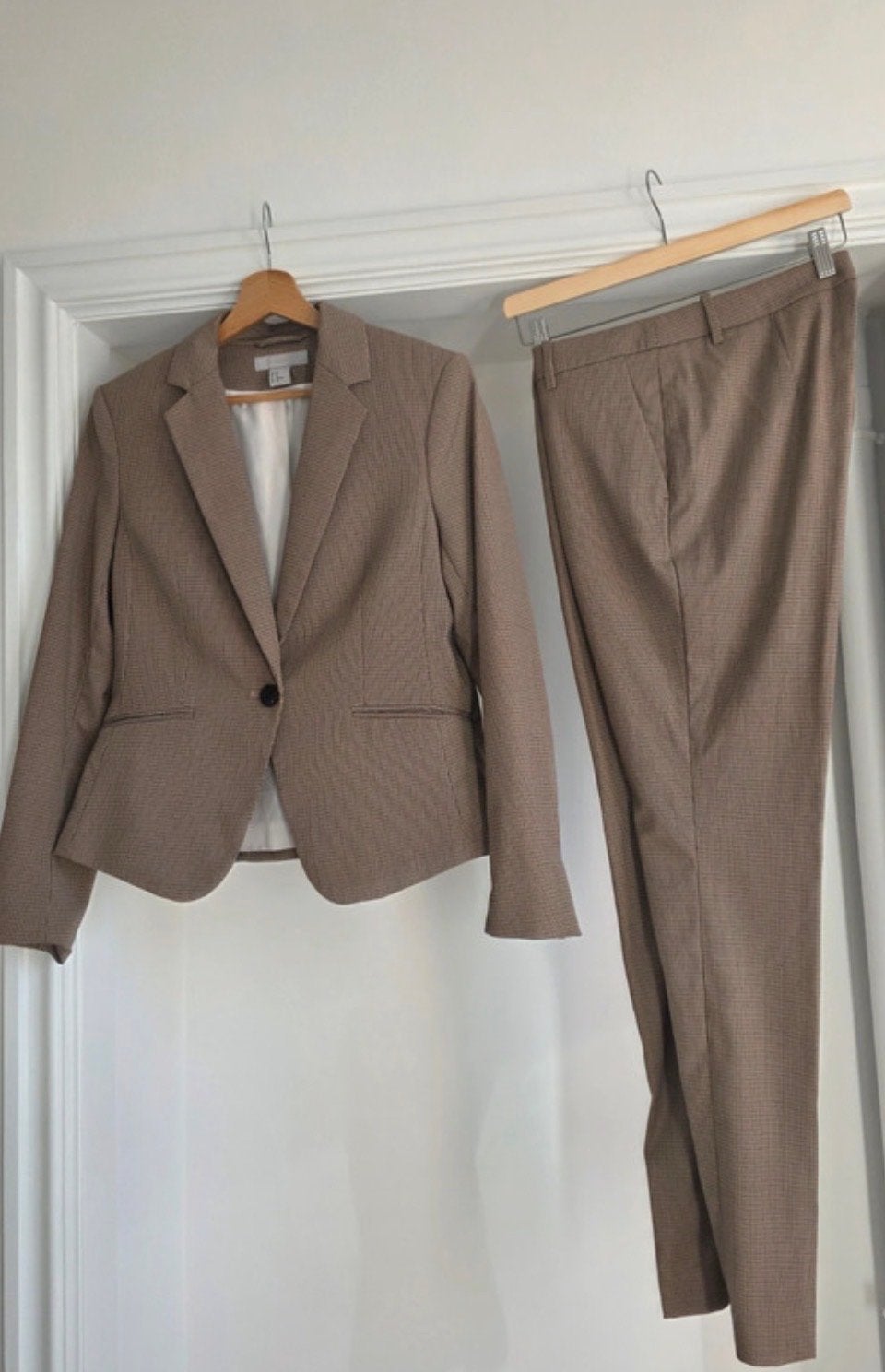 H&M Pak L beige ruit met enkellange pantalon, Kostuum of Pak, Beige, Maat 42/44 (L), Ophalen of Verzenden