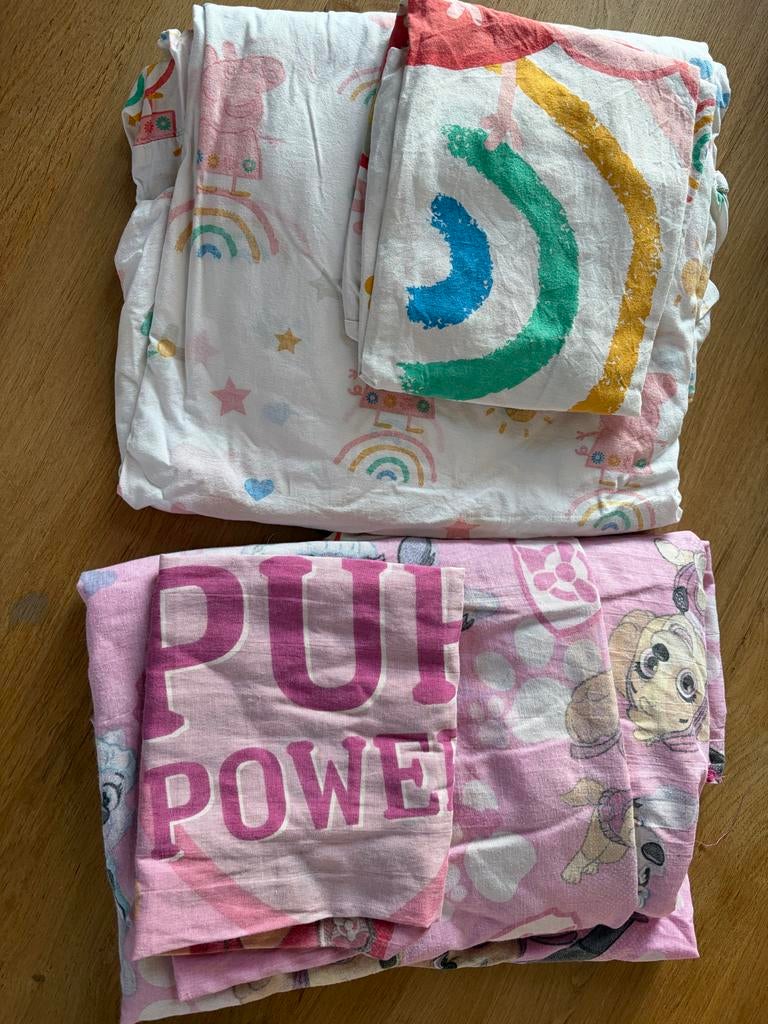 Dekbedovertrekken Peppa Pig & Paw Patrol Meisje, Gebruikt, Eenpersoons, Dekbedovertrek, Ophalen of Verzenden