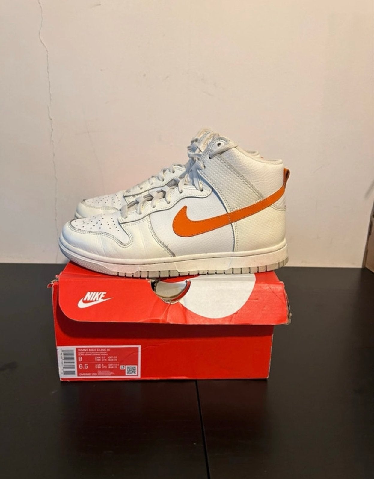 Nike Dunk High Wit Oranje - Maat 39, Kleding | Dames, Wit, Ophalen of Verzenden, Sneakers of Gympen, Zo goed als nieuw