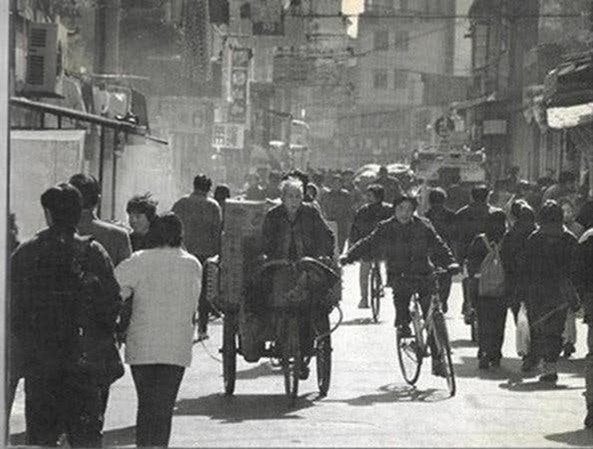 Aart Kooij Faces of Shanghai, Ophalen of Verzenden, Zo goed als nieuw, Fotografen