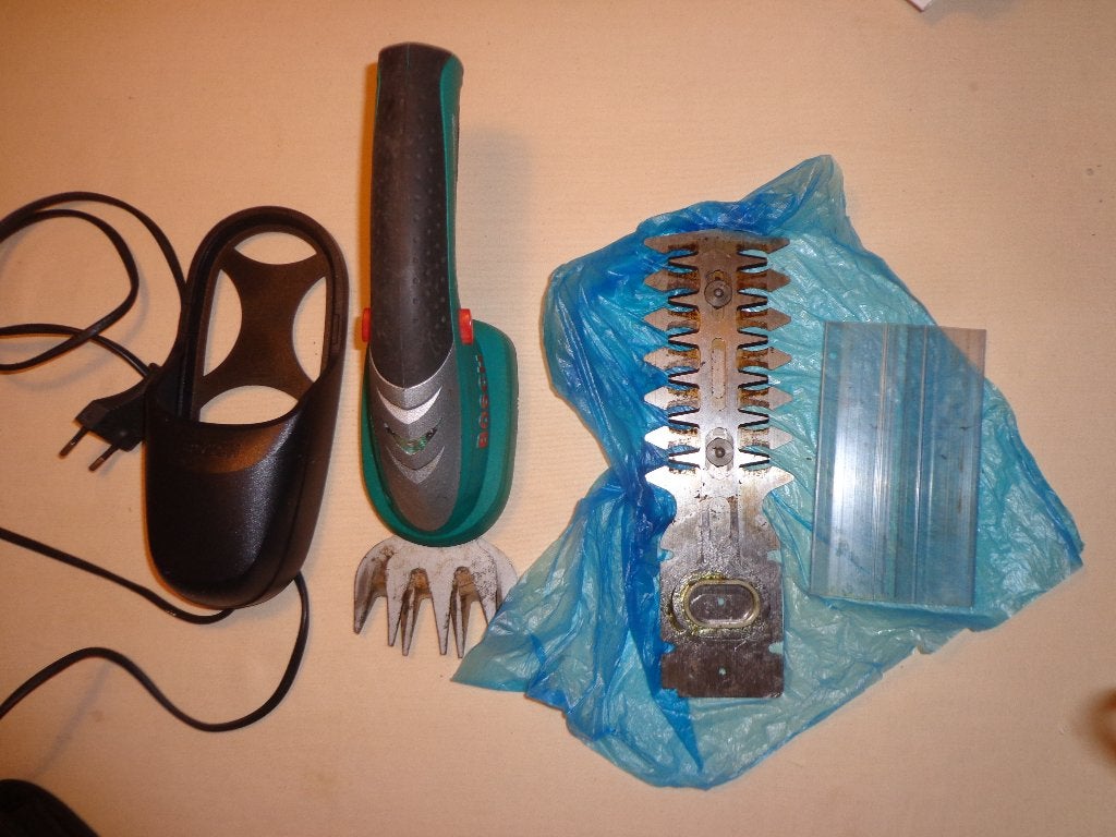 hegge schaartje, Ophalen of Verzenden, Zo goed als nieuw, Accu, Bosch (grastrimmer)