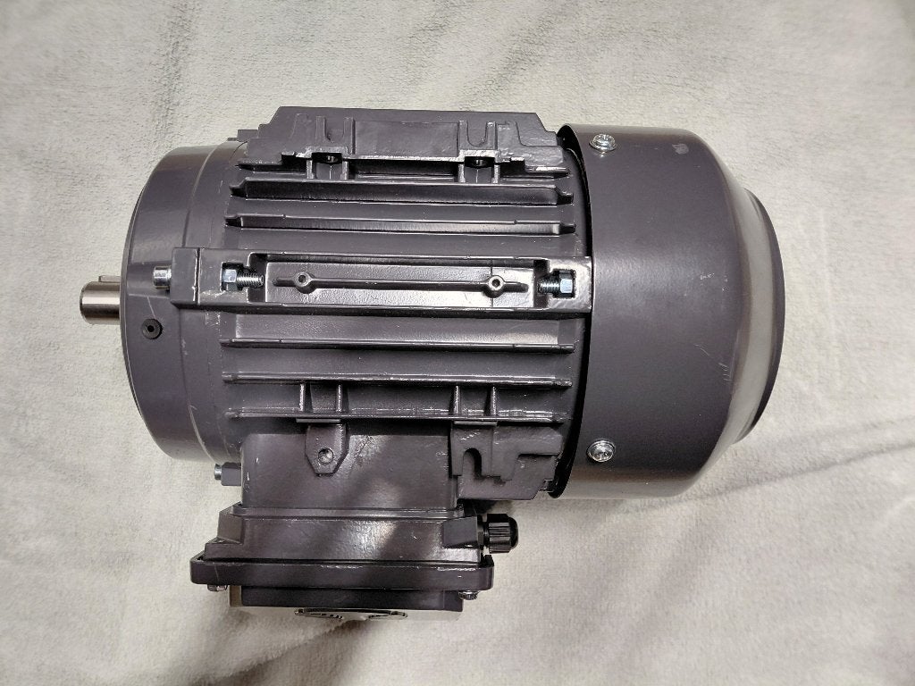 Elektromotor 11,5 kg met lichte krasjes, Doe-het-zelf en Verbouw, Ophalen of Verzenden, Nieuw, Elektromotor, 1400 tot 1800 rpm