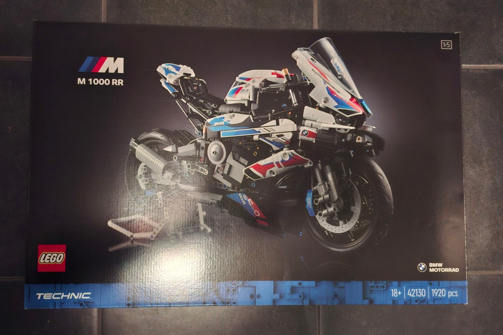 LEGO Technic BMW M 1000 RR (42130) - Zo goed als nieuw, Ophalen of Verzenden, Zo goed als nieuw