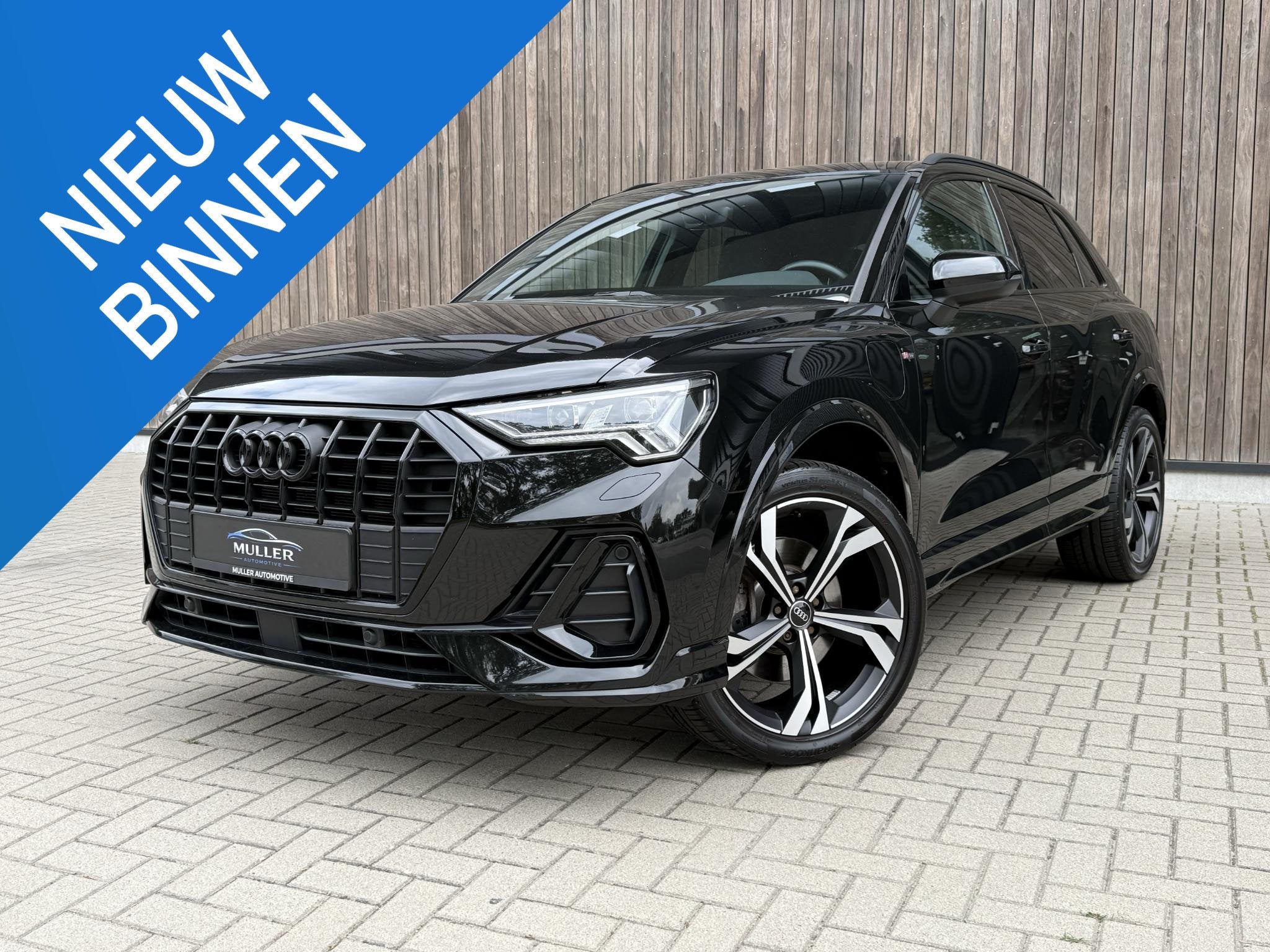 Audi Q3 45 TFSI e S edition S-line | MATRIX | SONOS | ACC |, Auto's, Gebruikt, Automatische klimaatregeling, Leder en Stof, Zwart