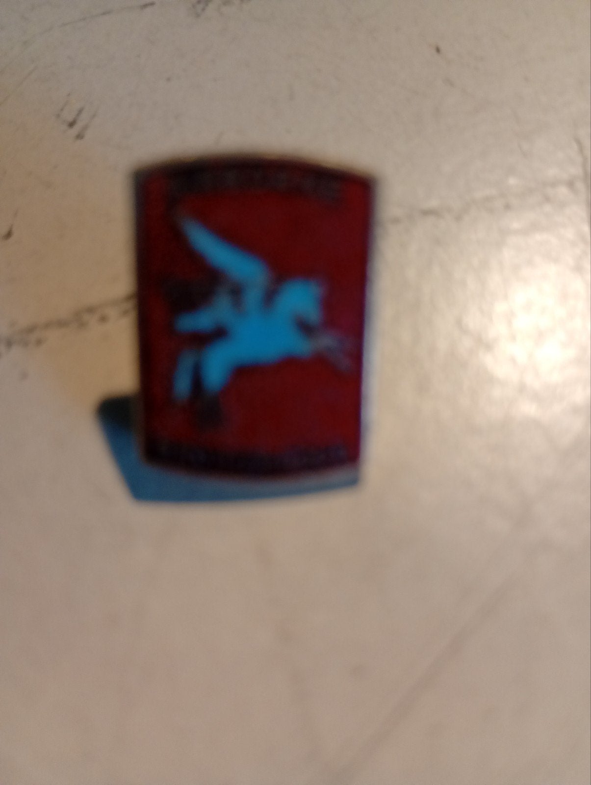 Vintage Airborne pin met Pegasus symbool 5, Ophalen of Verzenden, Gebruikt, Overige onderwerpen, Speldje of Pin