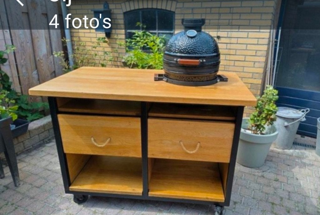 Mooie stevige buitenkeuken/ bbq tafel zonder bbq, Ophalen of Verzenden, Houtskool