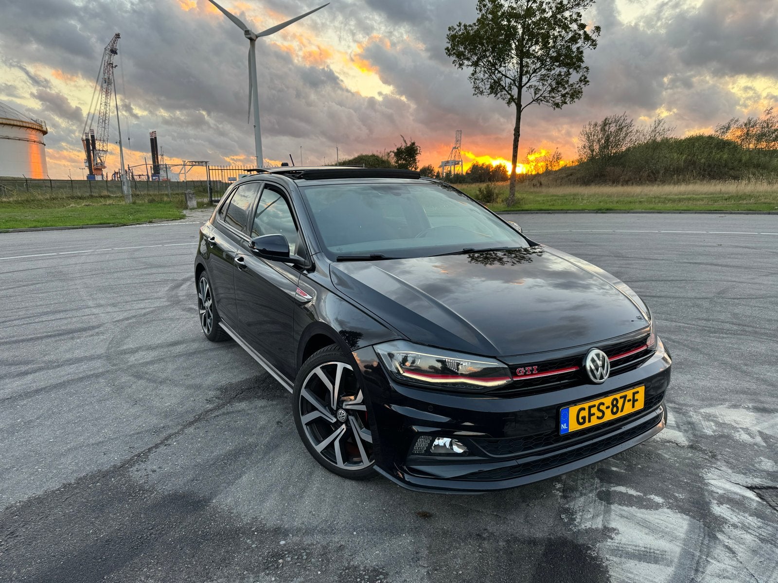 Volkswagen Polo 2.0 TSI 200pk 6-DSG 2018 Zwart, Auto's, Zwart, 4 cilinders, 1984 cc, Zwart
