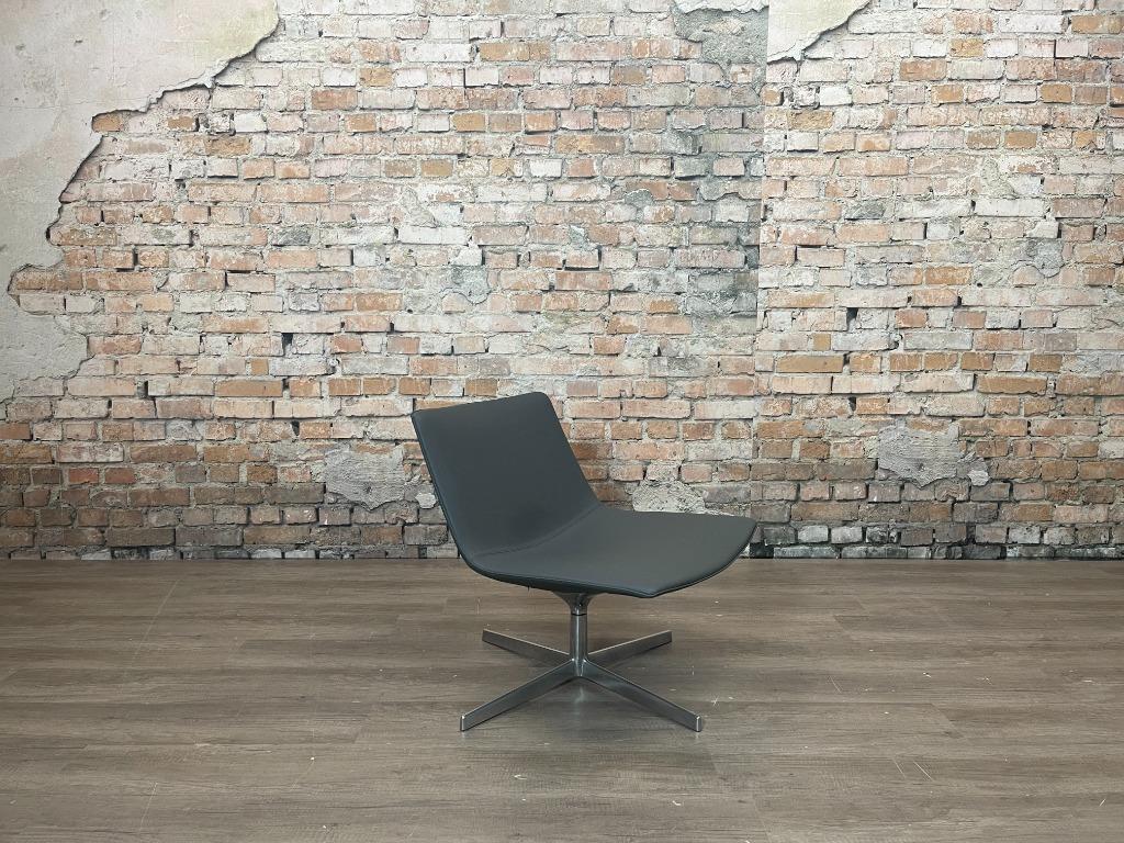 Arper Catifa 60 Lounge Chair bij TheReSales