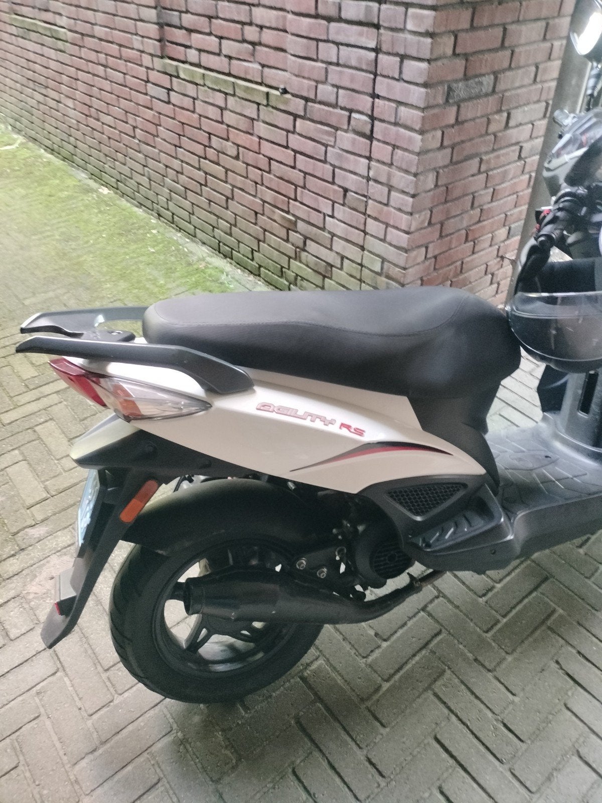 Super goede scooter - alles werkt perfect, rijd te snel, Ophalen