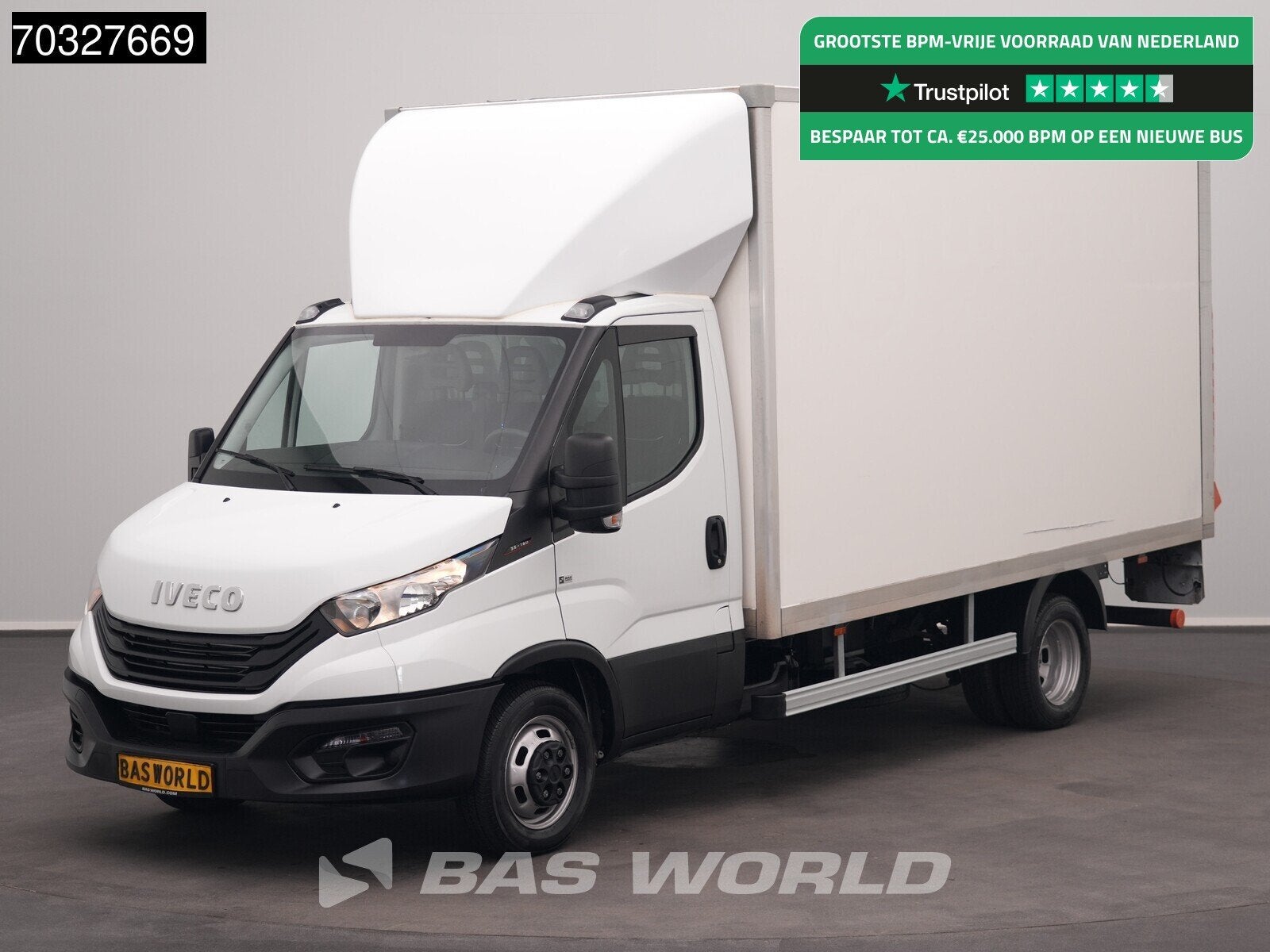 Iveco Daily 35C16 3.0L Laadklep Dubbellucht Bakwagen 160PK M, Auto's, Stof, Gebruikt, Euro 6, 4 cilinders