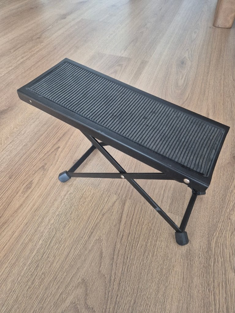 Voetstandaard gitaar (Stagg), Ophalen of Verzenden, Zo goed als nieuw, Klassieke of Spaanse gitaar