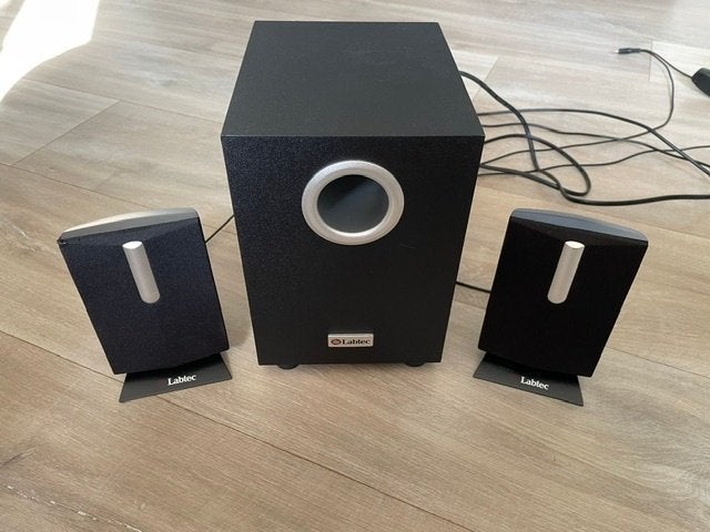 Labtec (2x speakers + subwoofer) voor pc of laptop., Ophalen of Verzenden, Gebruikt, Audiokanaal 2.1, Labtec
