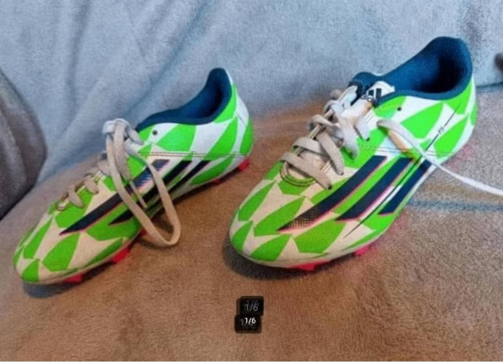 Adidas f5 voetbalschoenen maat 31 (18,5cm), Gebruikt, Maat XS of kleiner, Schoenen, Ophalen of Verzenden