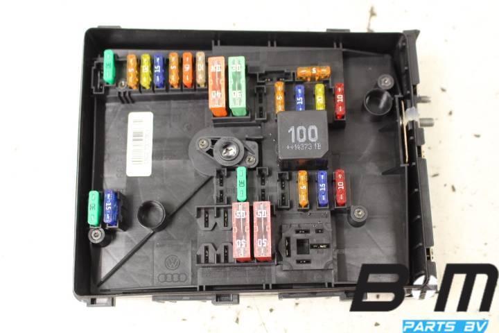 Zekeringkast in motorruimte VW Golf 6 1K0937125D, Auto-onderdelen, Gebruikt