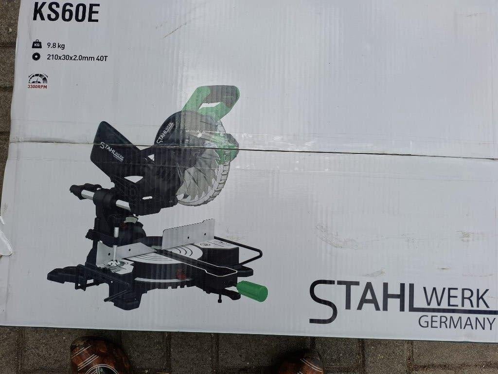 Nieuwe verstekzaag op Makita batterij, Doe-het-zelf en Verbouw, Ophalen, Nieuw, Stahlwerk, Afkortzaag
