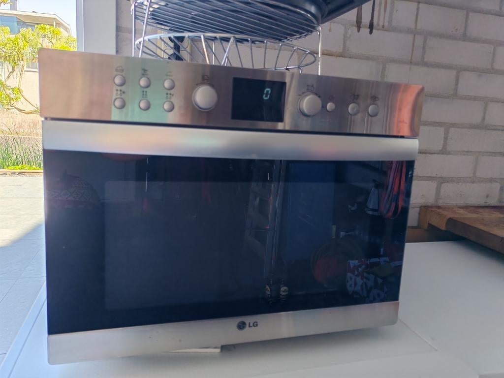 LG Combimagnetron Oven met Grill, Witgoed en Apparatuur, Ovens, Zo goed als nieuw, Inbouw, Oven met grill, 45 tot 60 cm, Ophalen