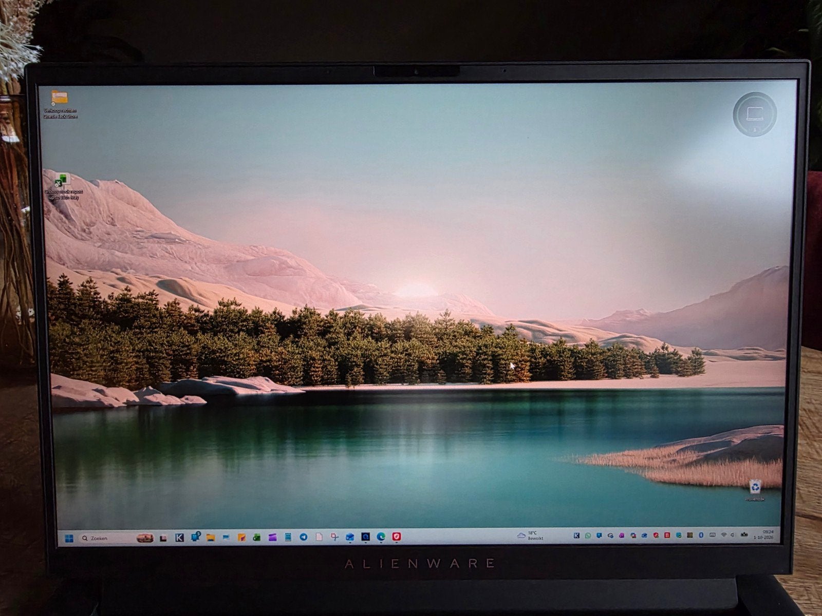 Alienware Gaming Laptop - Krachtige Prestaties, Met videokaart, Qwerty, 8 GB, Alienware