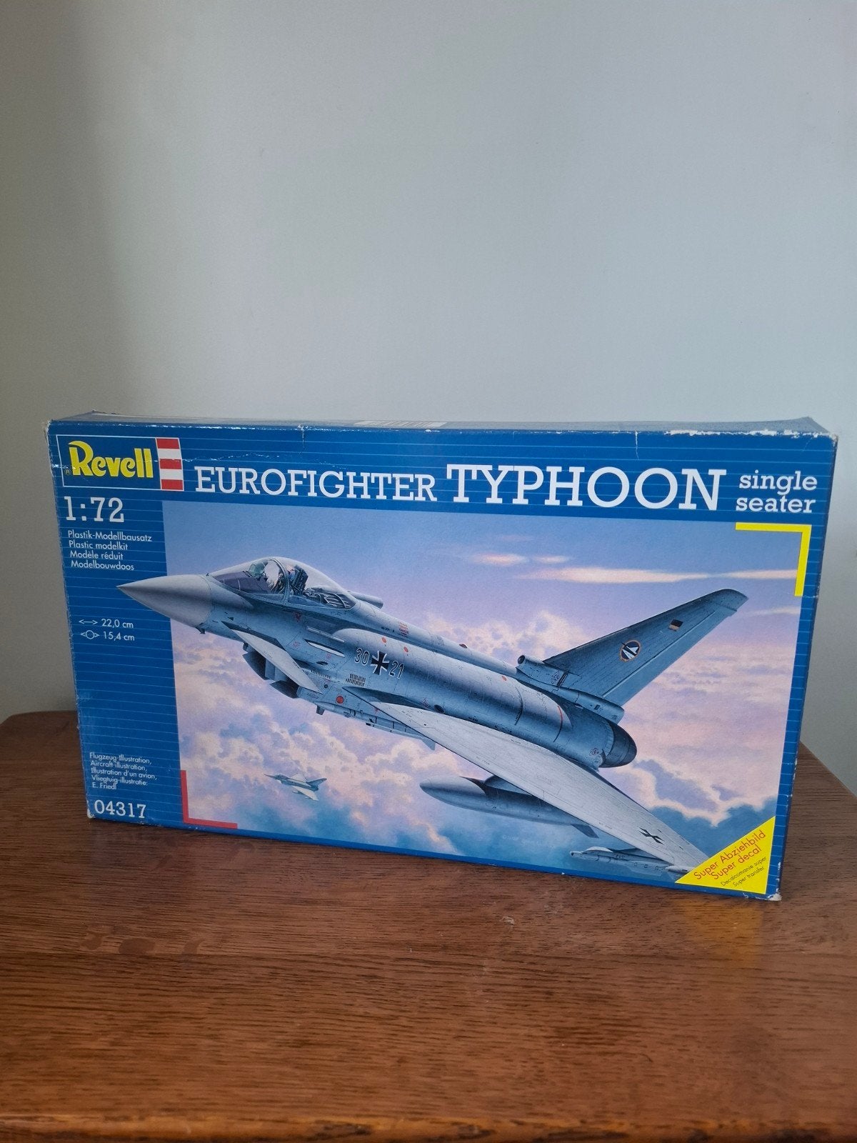 Revell typhoon model nieuw in doos, Hobby en Vrije tijd, Modelbouw | Vliegtuigen en Helikopters, Ophalen of Verzenden, Nieuw, 1:72 tot 1:144