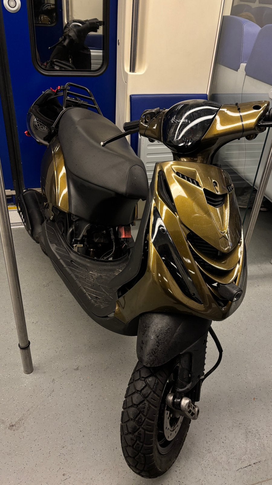 Zip 2007 2t, Ophalen, Gebruikt, Zip, Benzine