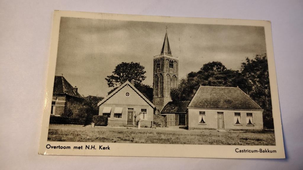 Castricum Overtoom met N.H. Kerk, Ophalen of Verzenden