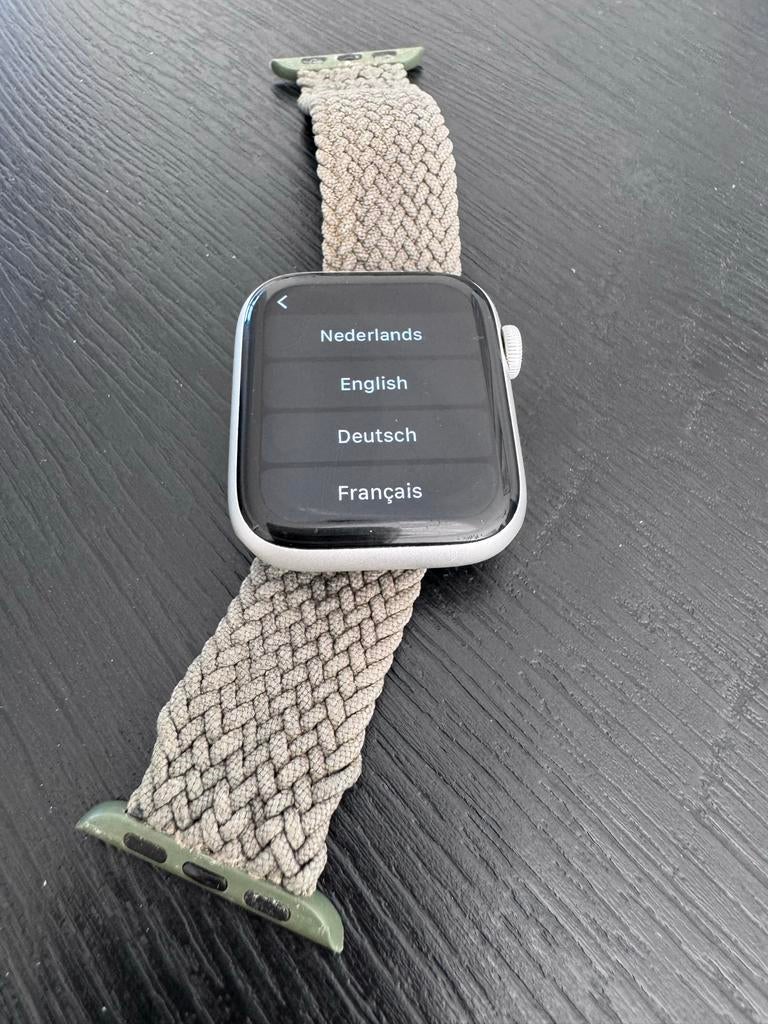 Apple Watch Series 4 44mm met bandje, IOS, Ophalen of Verzenden, Waterdicht, Zilver