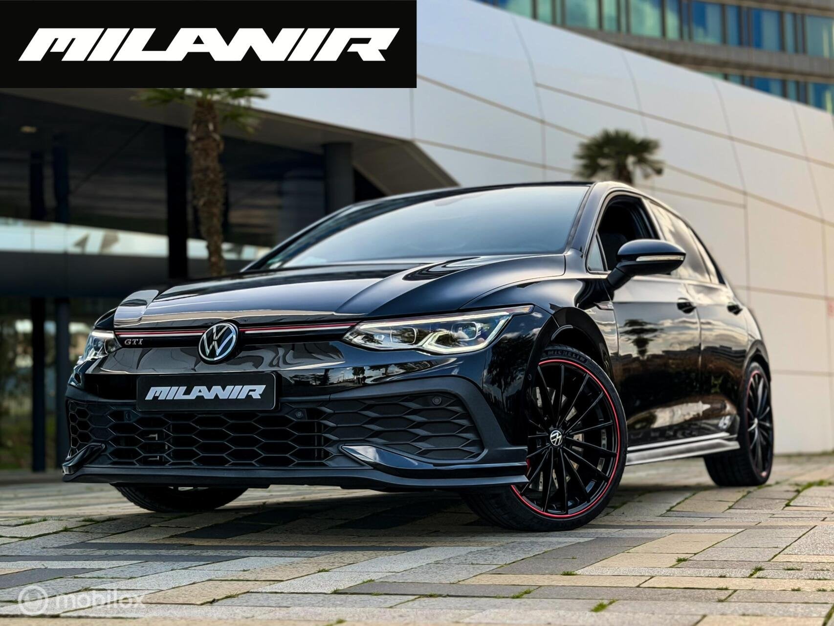 Volkswagen Golf 2.0 TSI GTI 45 Jahre |Pano|Leder|H&K|HUD|VOL, Auto's, Gebruikt, 4 cilinders, 1984 cc, Zwart