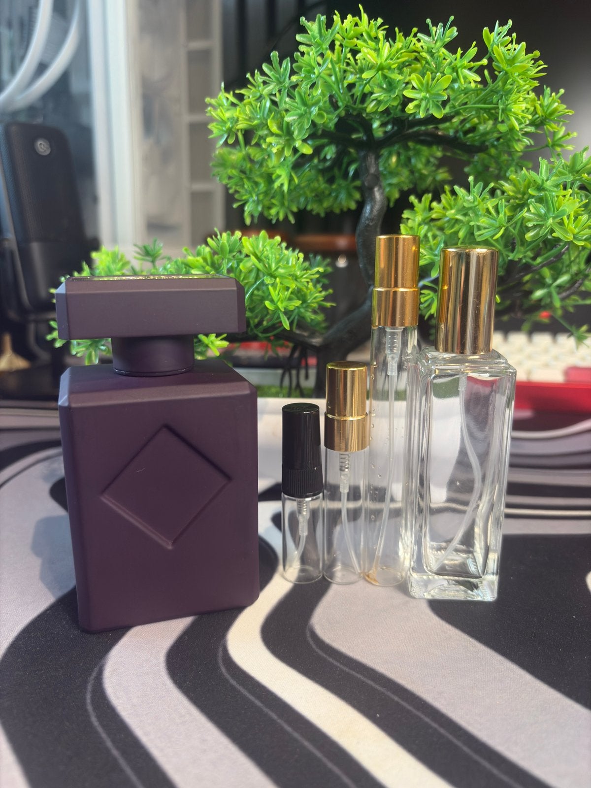 Initio - Narcotic Delight Sample/Tester/Decant, Sieraden, Tassen en Uiterlijk, Uiterlijk | Parfum, Ophalen, Zo goed als nieuw