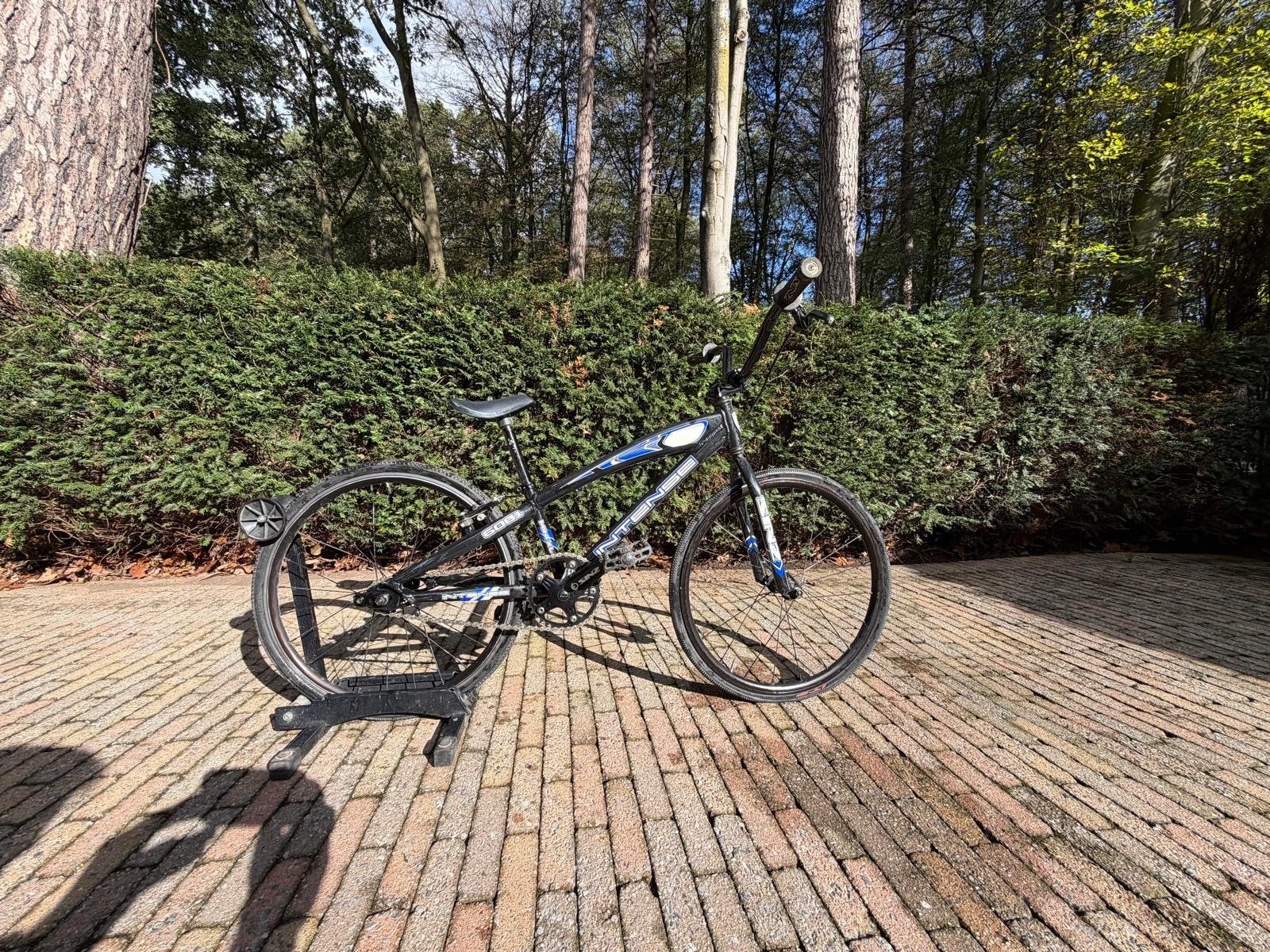 Intense BMX Racefiets - Mini XL -, Fietsen en Brommers, Aluminium, Ophalen of Verzenden, Zo goed als nieuw, V-brakes
