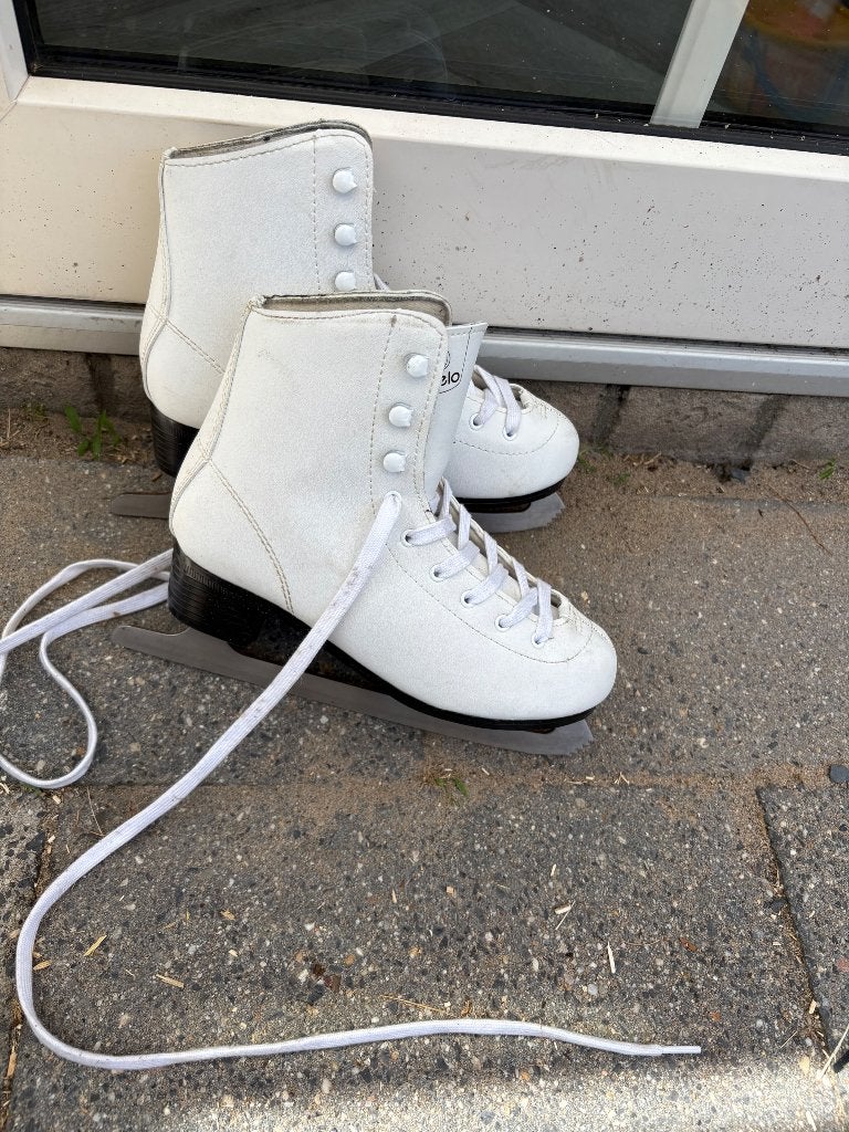Kunstschaatsen maat 37/38, Sport en Fitness, Schaatsen, Ophalen of Verzenden, Zo goed als nieuw, Kunstschaatsen, Overige merken